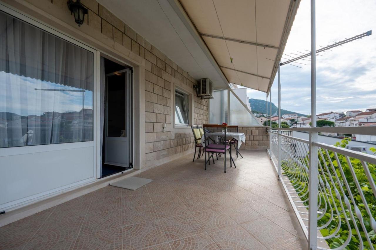 Apartments And Rooms Lotus เนอุม ภายนอก รูปภาพ